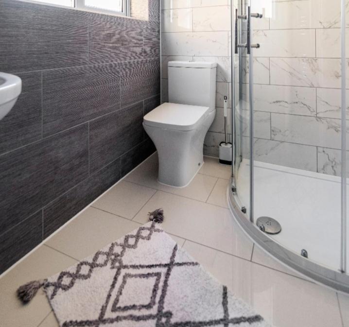 Luxury House 4 Ensuite Bedrooms, Free Parking ,Wifi Oxford Dış mekan fotoğraf